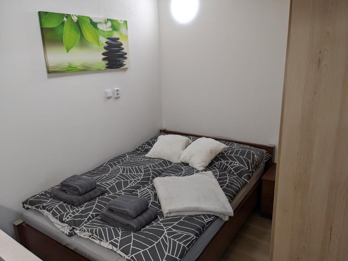 Utulne Studio U Marianskeho Udoli V Brne - Lisni Brno Eksteriør bilde